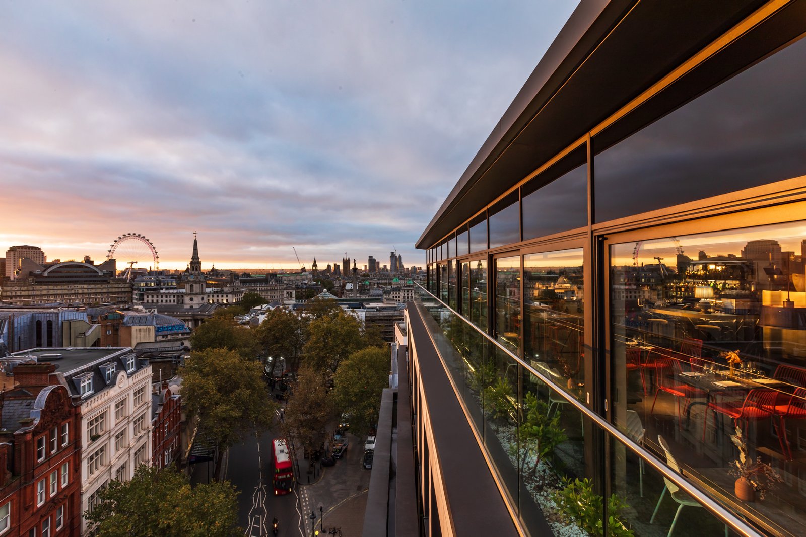 Top 5 Scenic Restaurants for a Date Night in London